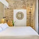 La Comuna By Bon Dia Residences