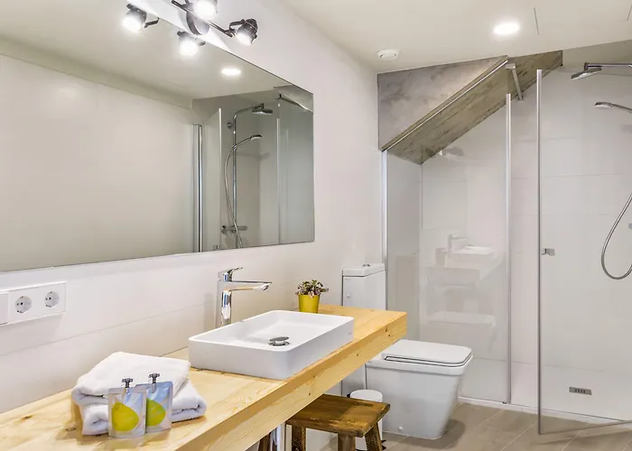 La Comuna By Bon Dia Residences Отель Жирона