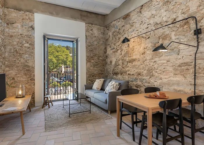 Отель La Comuna By Bon Dia Residences