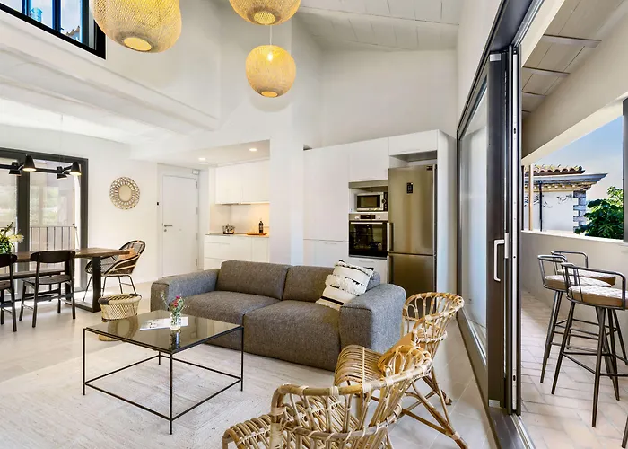 La Comuna By Bon Dia Residences Отель Жирона